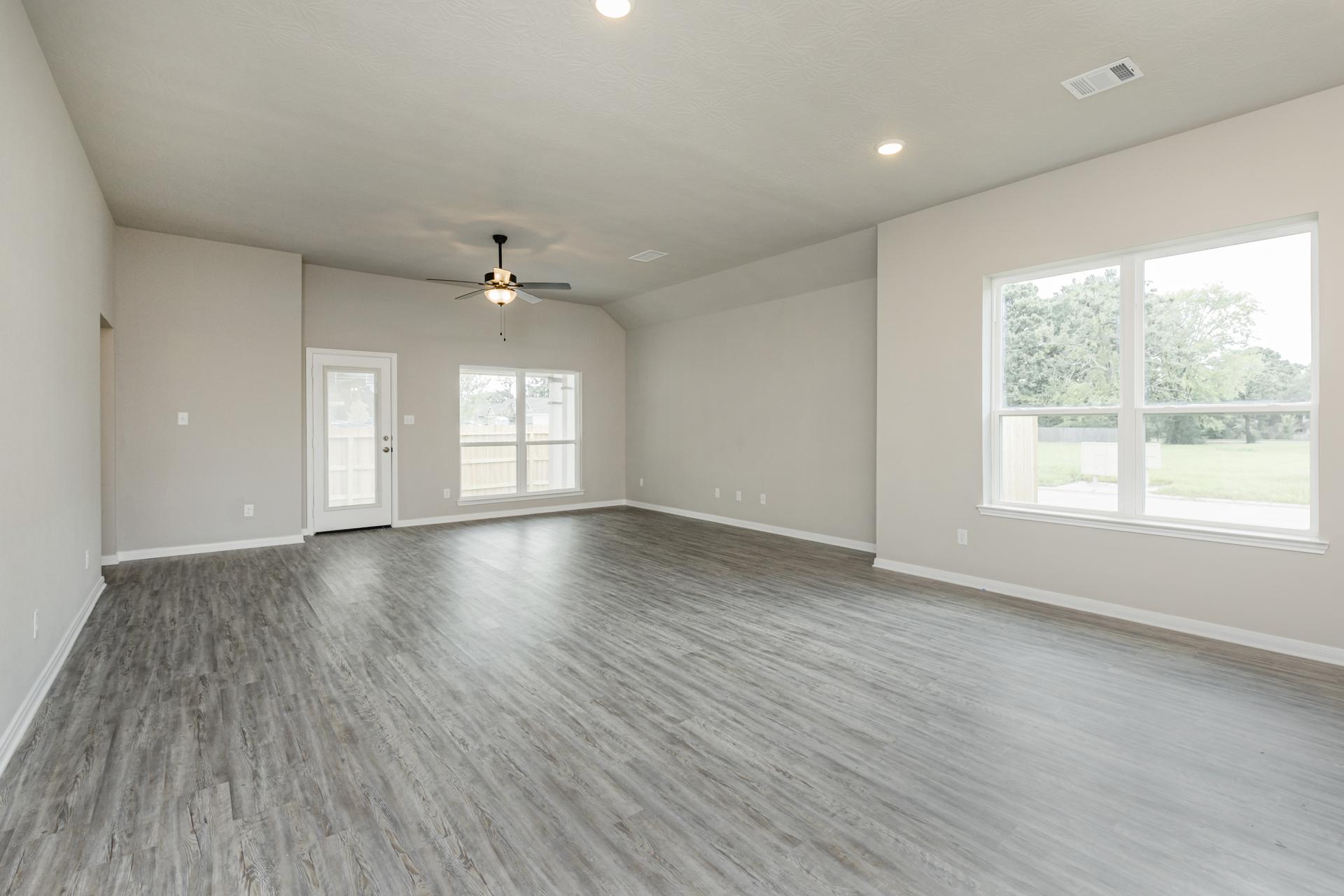 1,868sf New Home in Willis, TX