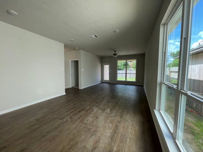 1,497sf New Home in Angleton, TX