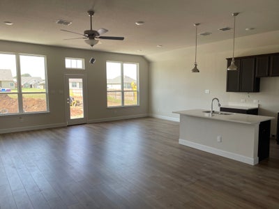 2,001sf New Home in Woodway, TX