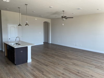 4br New Home in Woodway, TX