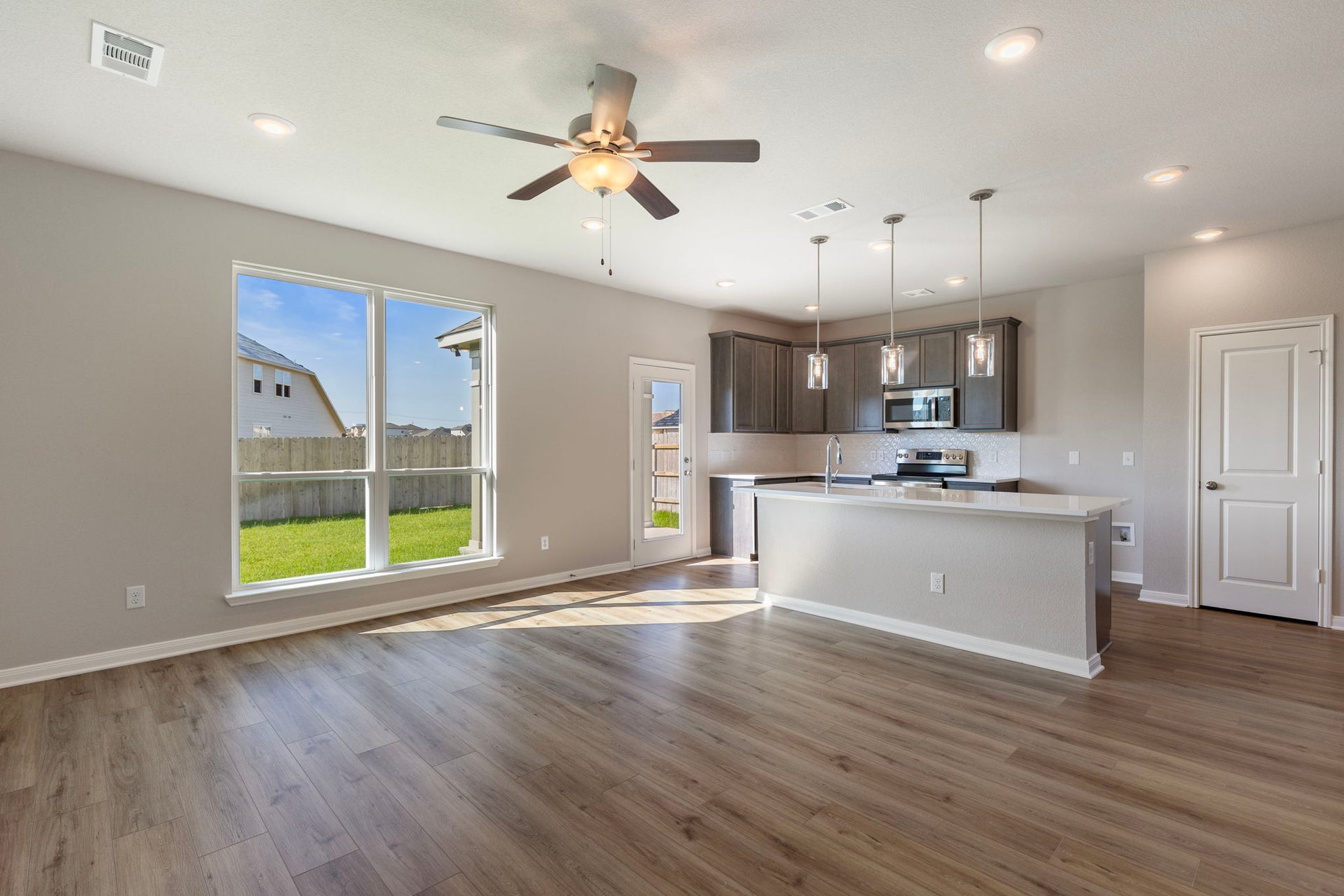2,583sf New Home in Lorena, TX